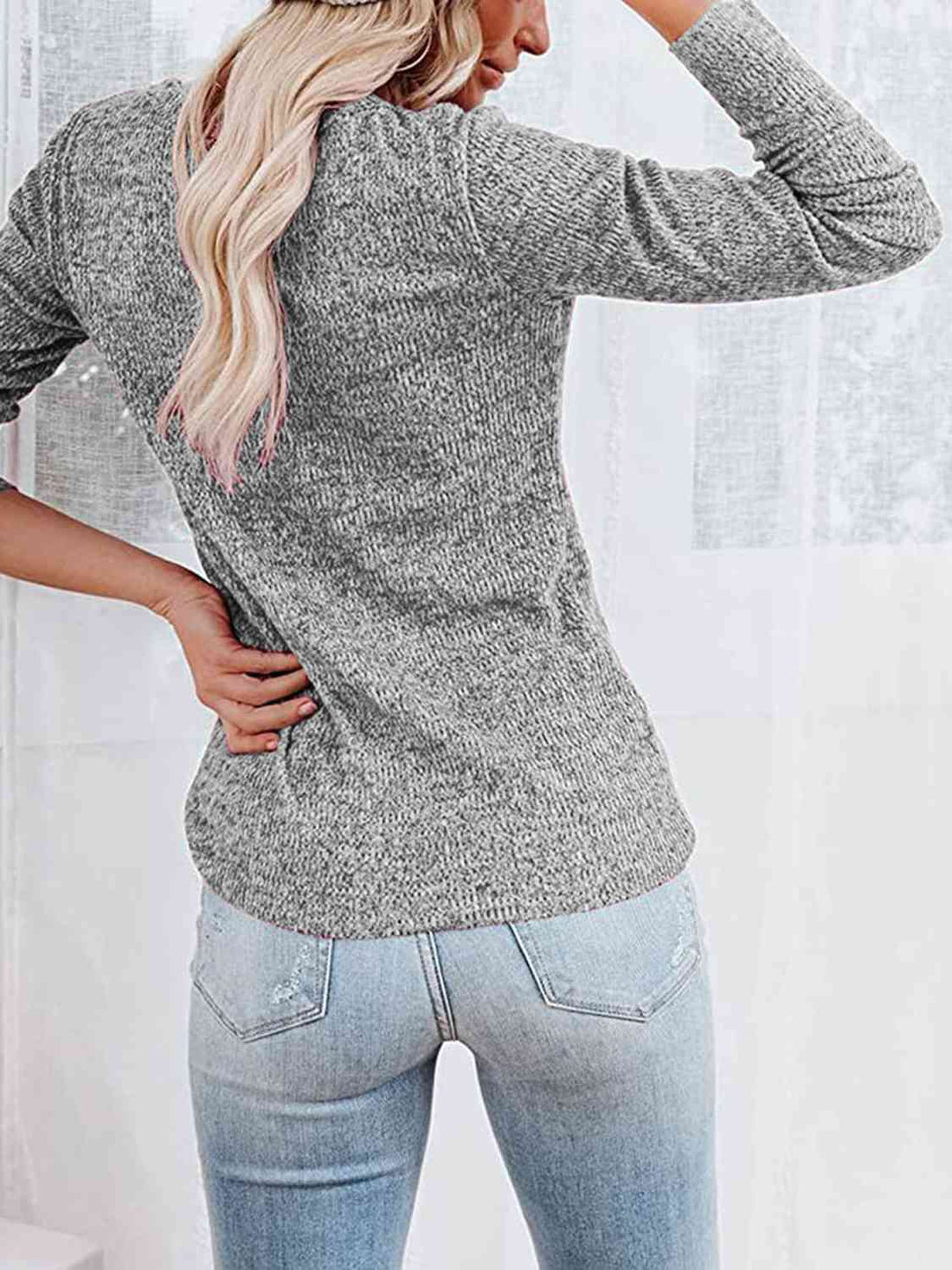 Round Neck Buttoned Long Sleeve T-Shirt