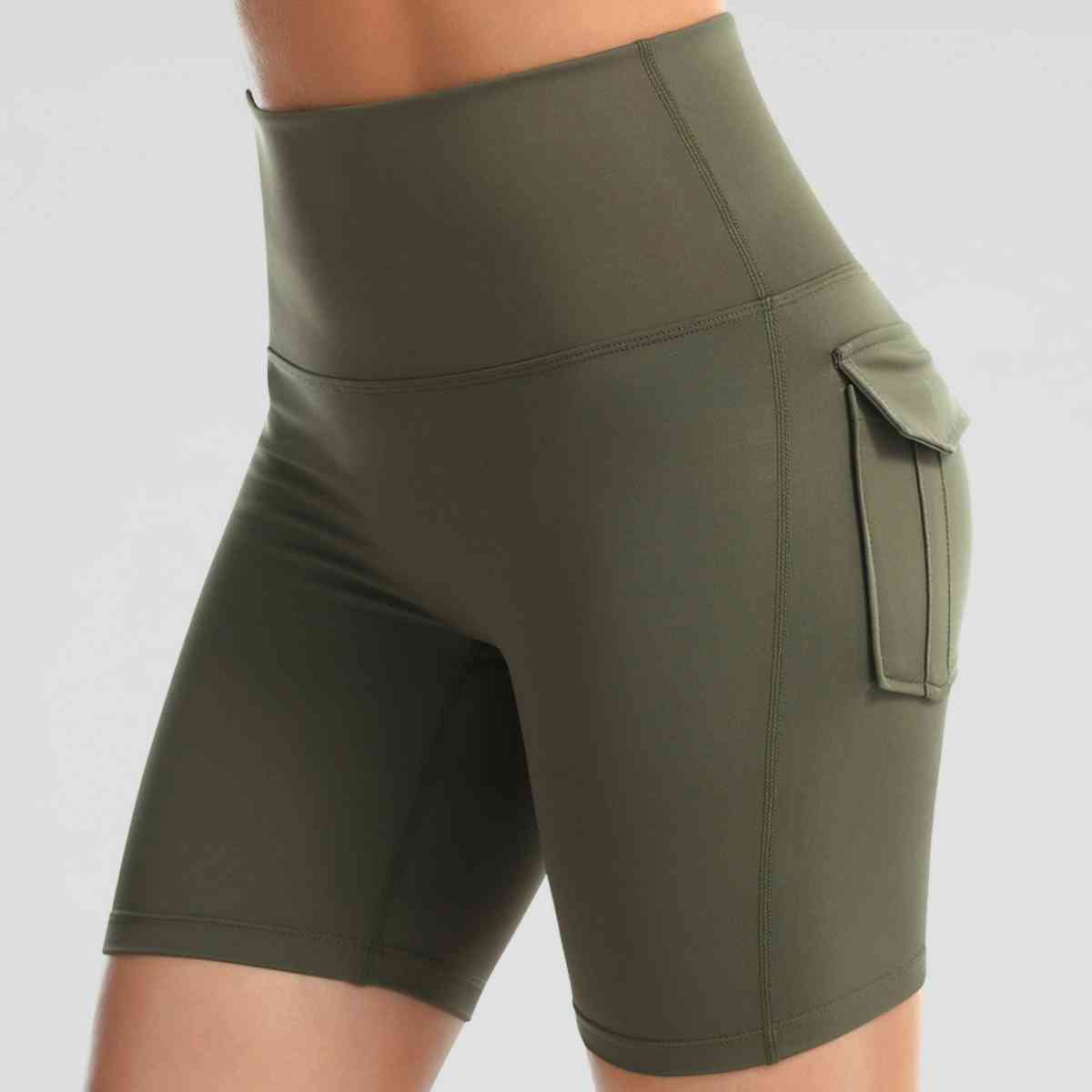 Wide Waistband Sports Shorts With Pockets