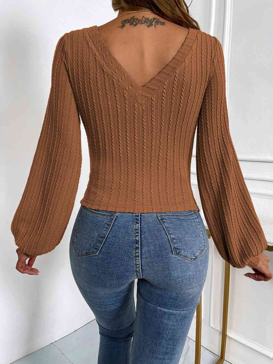 Ribbed V-Neck Lantern Sleeve Top