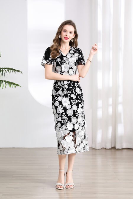 Women Elegant Embroidery Elegant Puffed Sleeve Dress V Neck Slit Dress