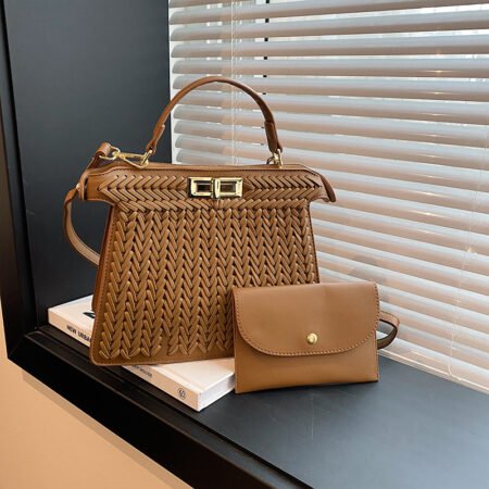 High-Sense Woven Handbag – Large Capacity Office Messenger Bag