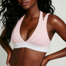 FAUX TWO-PIECE CONTRAST STITCHING HALTER SPORTS BRA