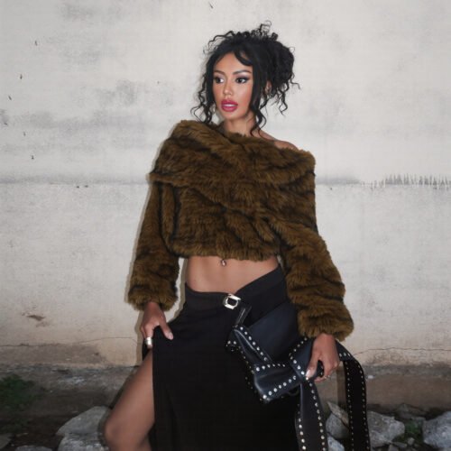 Loose Fit Diagonal Collar Long Sleeve Sweater for Autumn Casual Wear