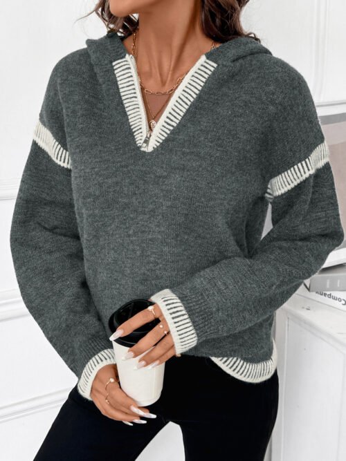 Loose V-Neck Contrast Trim Hooded Sweater for Casual Autumn Style