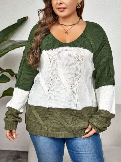 Cozy Contrast Colorblock Crew Neck Sweater – Plus Size Fit