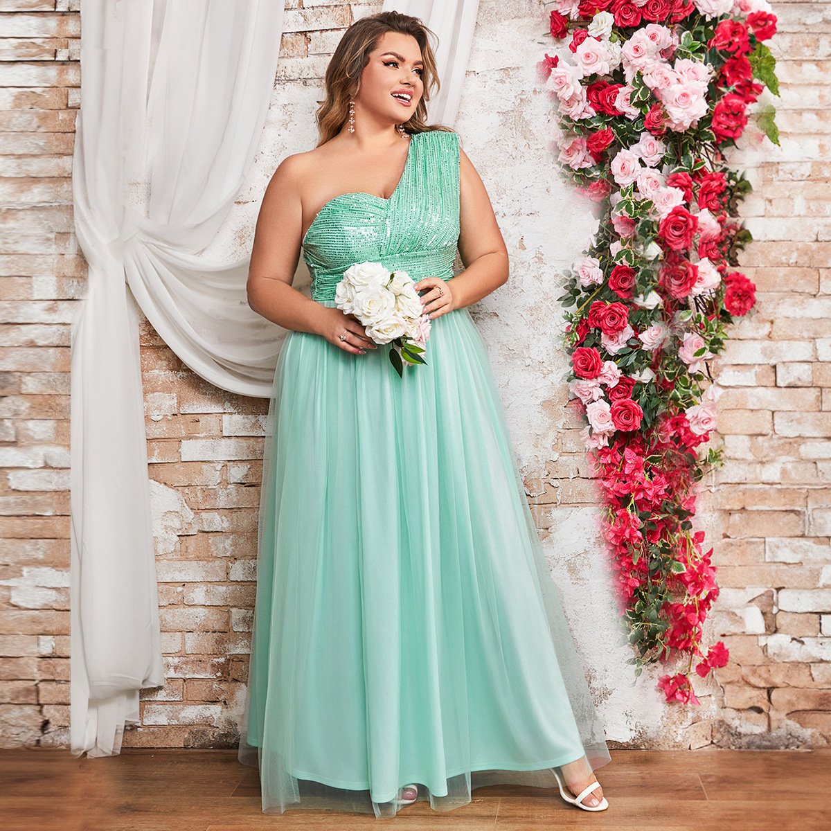 Plus Size Elegant Sequin Mesh One-Shoulder Evening Dress