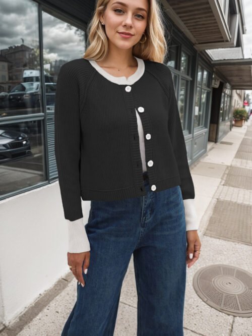 Contrast Color Buttoned Knitted Cardigan Coat