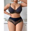 Plus Size Seamless Lace Bra & High-Waist Underwear Set