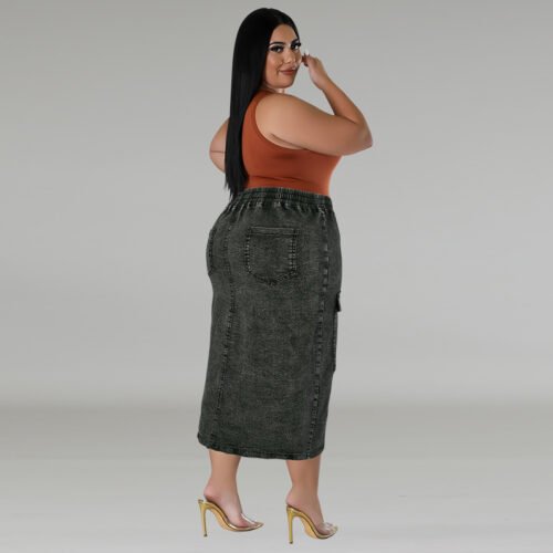 Plus Size Denim Fit Long Skirt with Zipper Pockets